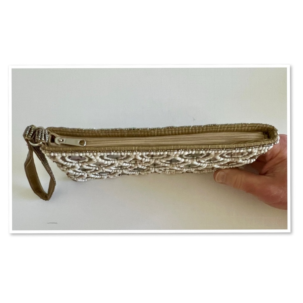 Shell Beaded Clutch - Picture 3 of 13